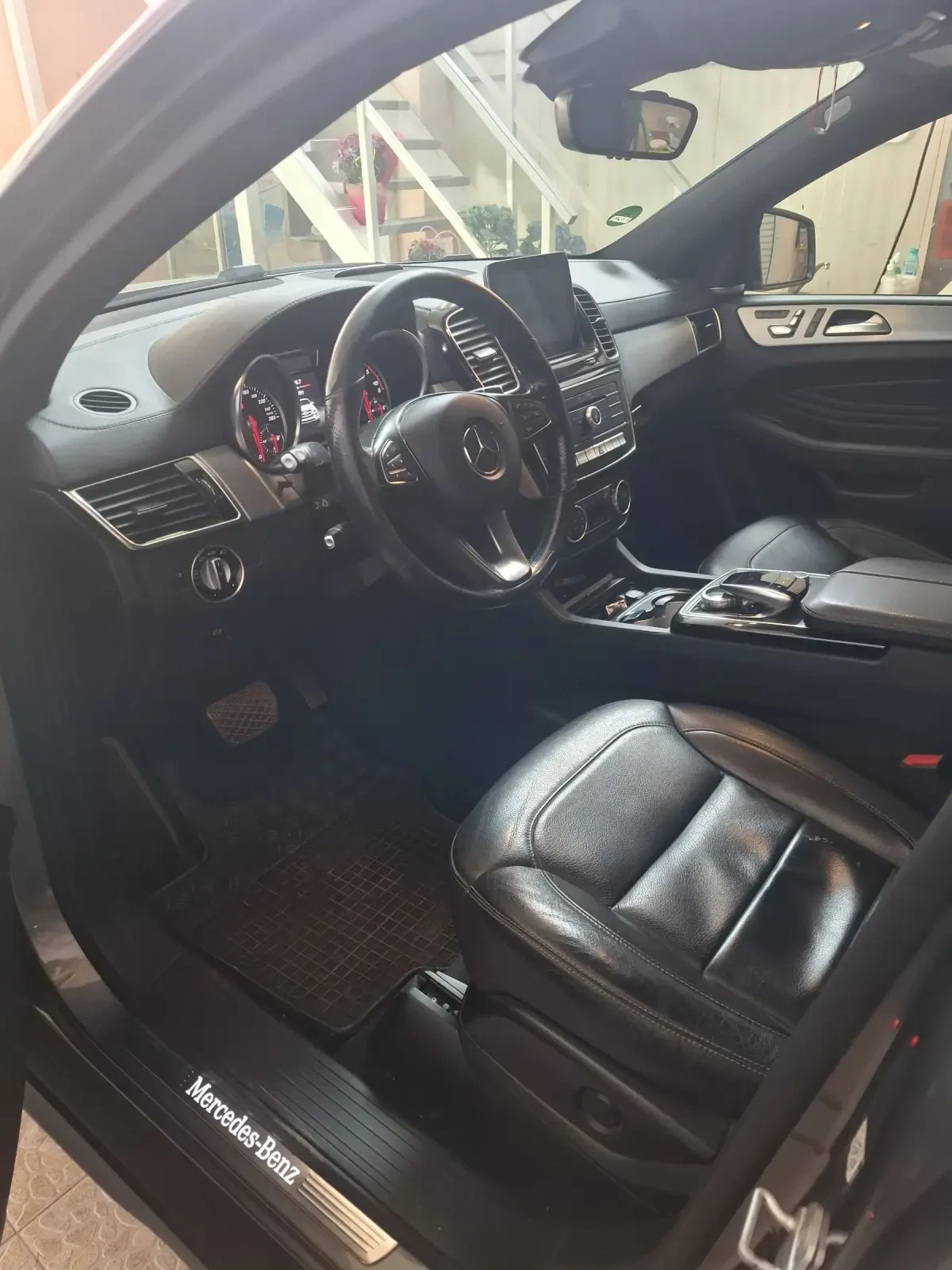 Mercedes-Benz GLE 350, снимка 4 - Автомобили и джипове - 54746800