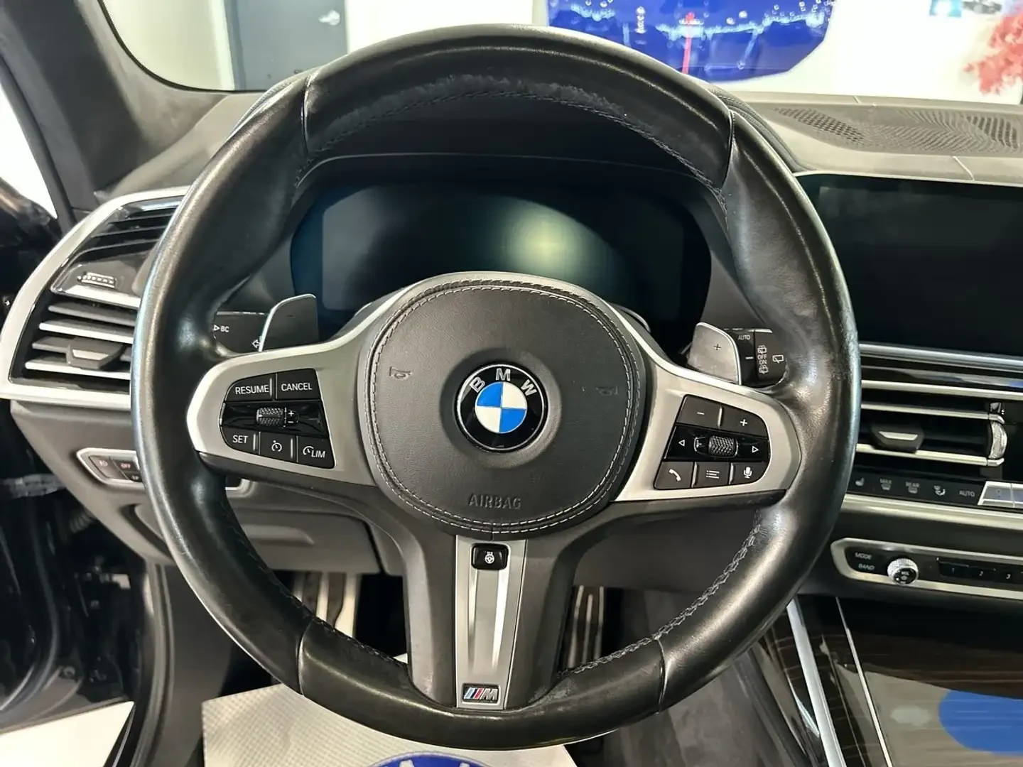 BMW X7 Enhanced PKG | M Sport PKG | 6-Seat Configuration, снимка 9 - Автомобили и джипове - 54961851