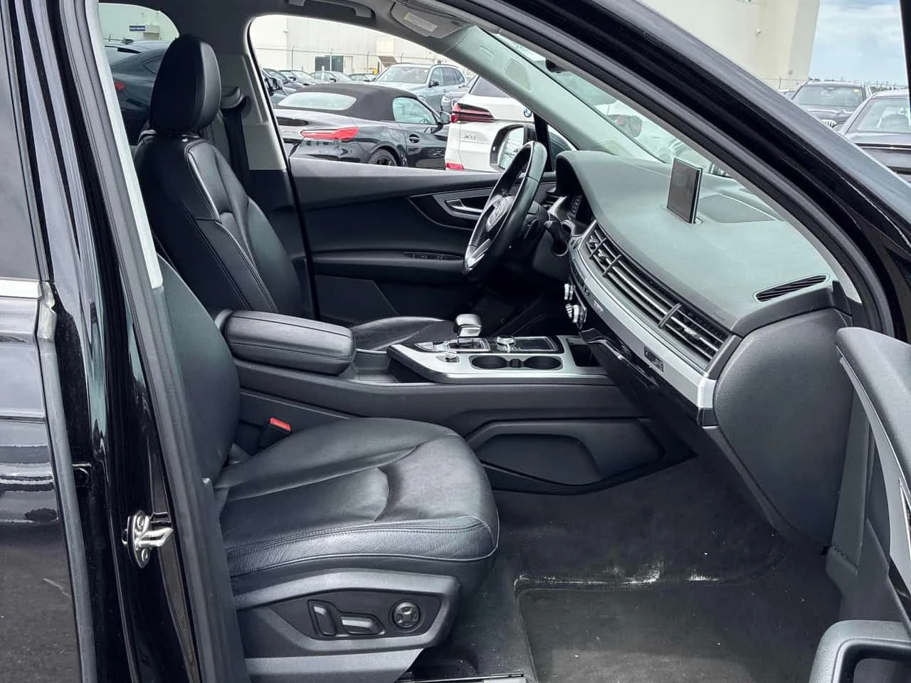 Audi Q7 * Technik * CARFAX * БЕЗ ПЪРВОНАЧАЛНА ВНОСКА, снимка 17 - Автомобили и джипове - 55062696