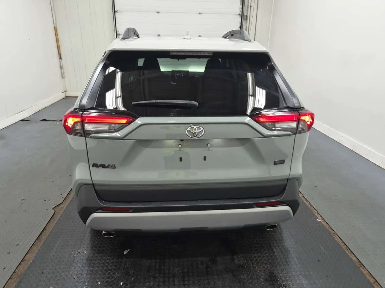 Toyota Rav4 * TRAIL * АВТОКРЕДИТ БЕЗ ПЪРВОНАЧАЛНА ВНОСКА* , снимка 16 - Автомобили и джипове - 55649690