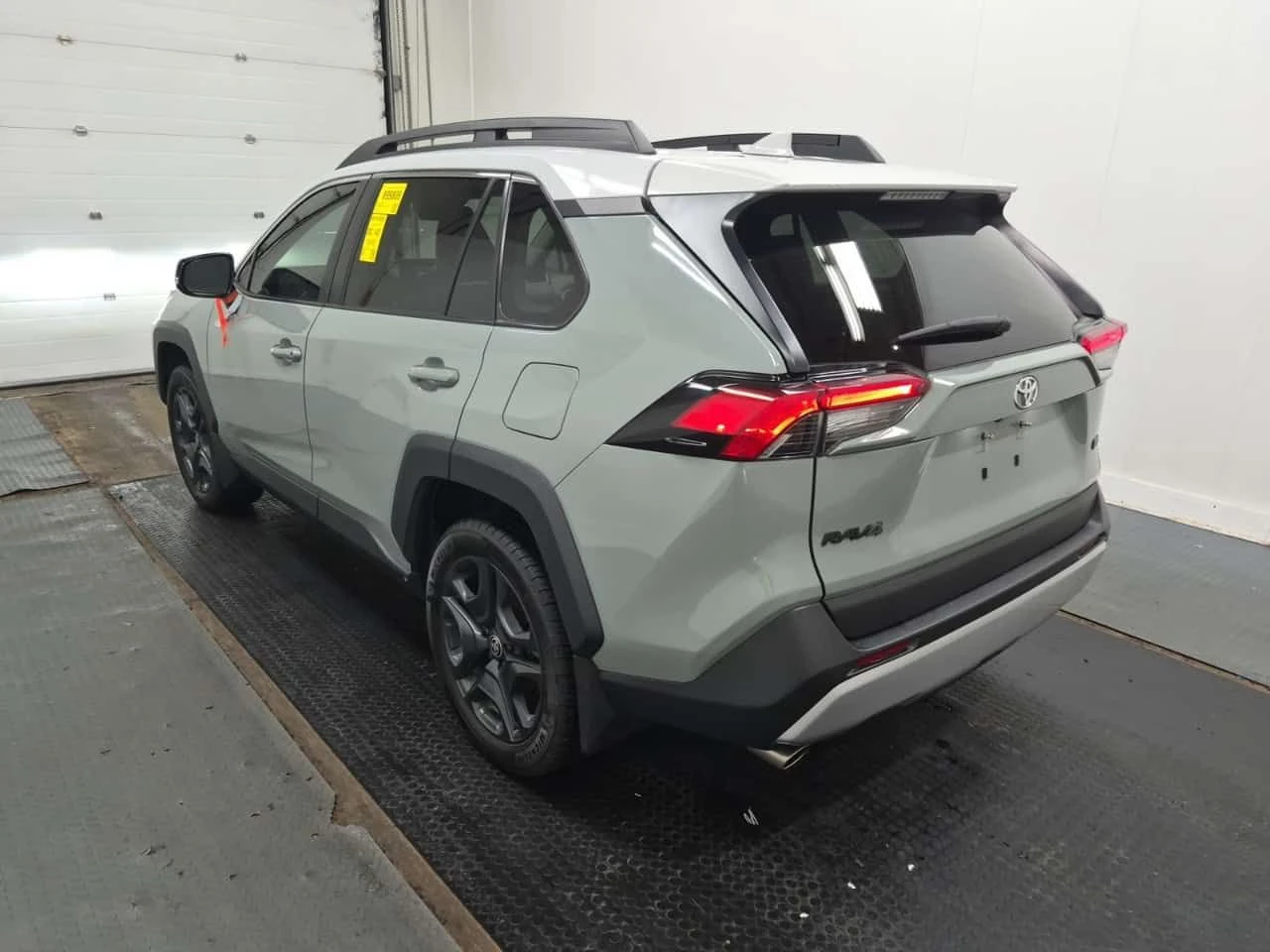 Toyota Rav4 * TRAIL * АВТОКРЕДИТ БЕЗ ПЪРВОНАЧАЛНА ВНОСКА* , снимка 4 - Автомобили и джипове - 55649690