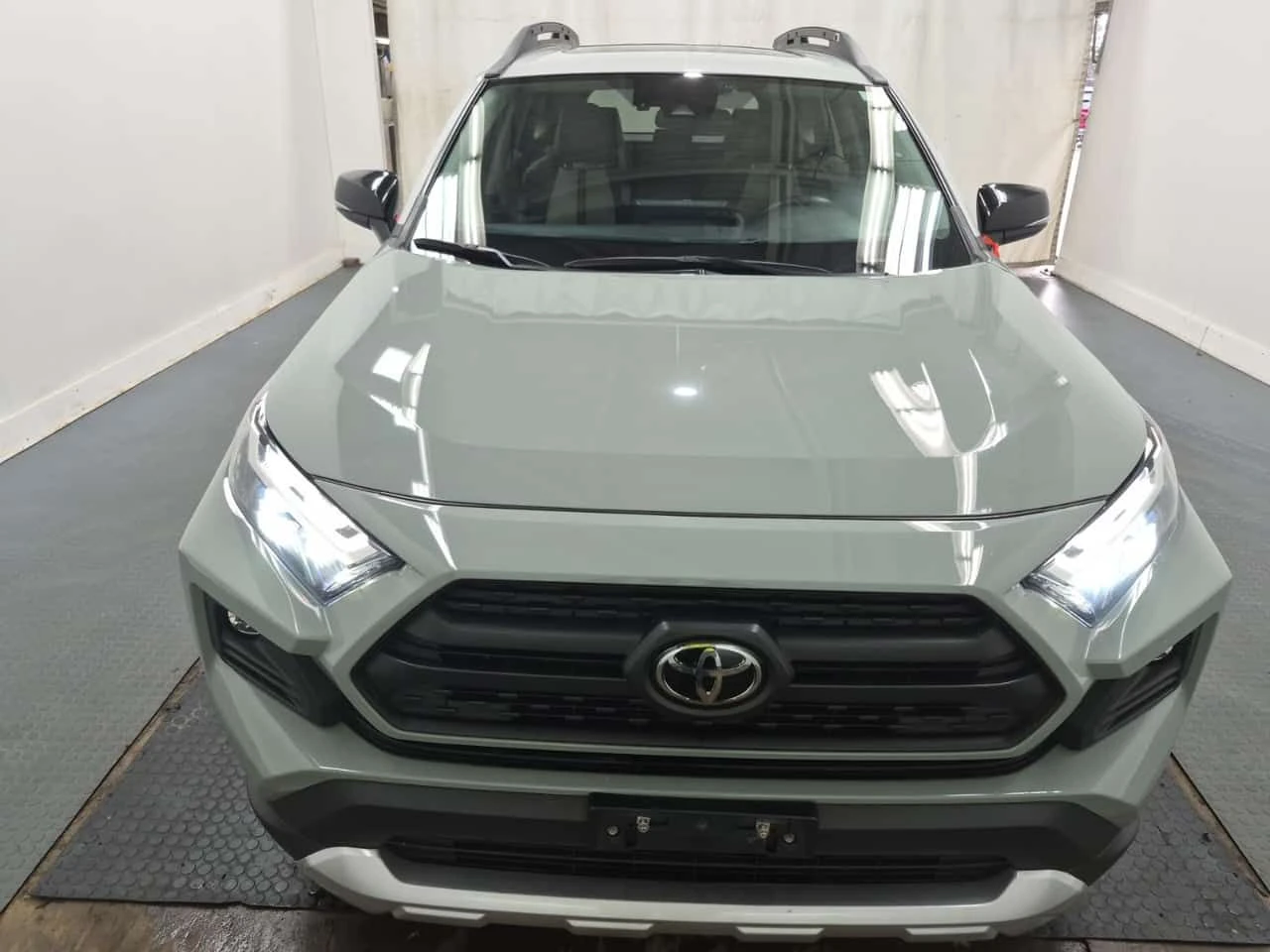 Toyota Rav4 * TRAIL * АВТОКРЕДИТ БЕЗ ПЪРВОНАЧАЛНА ВНОСКА* , снимка 17 - Автомобили и джипове - 55649690