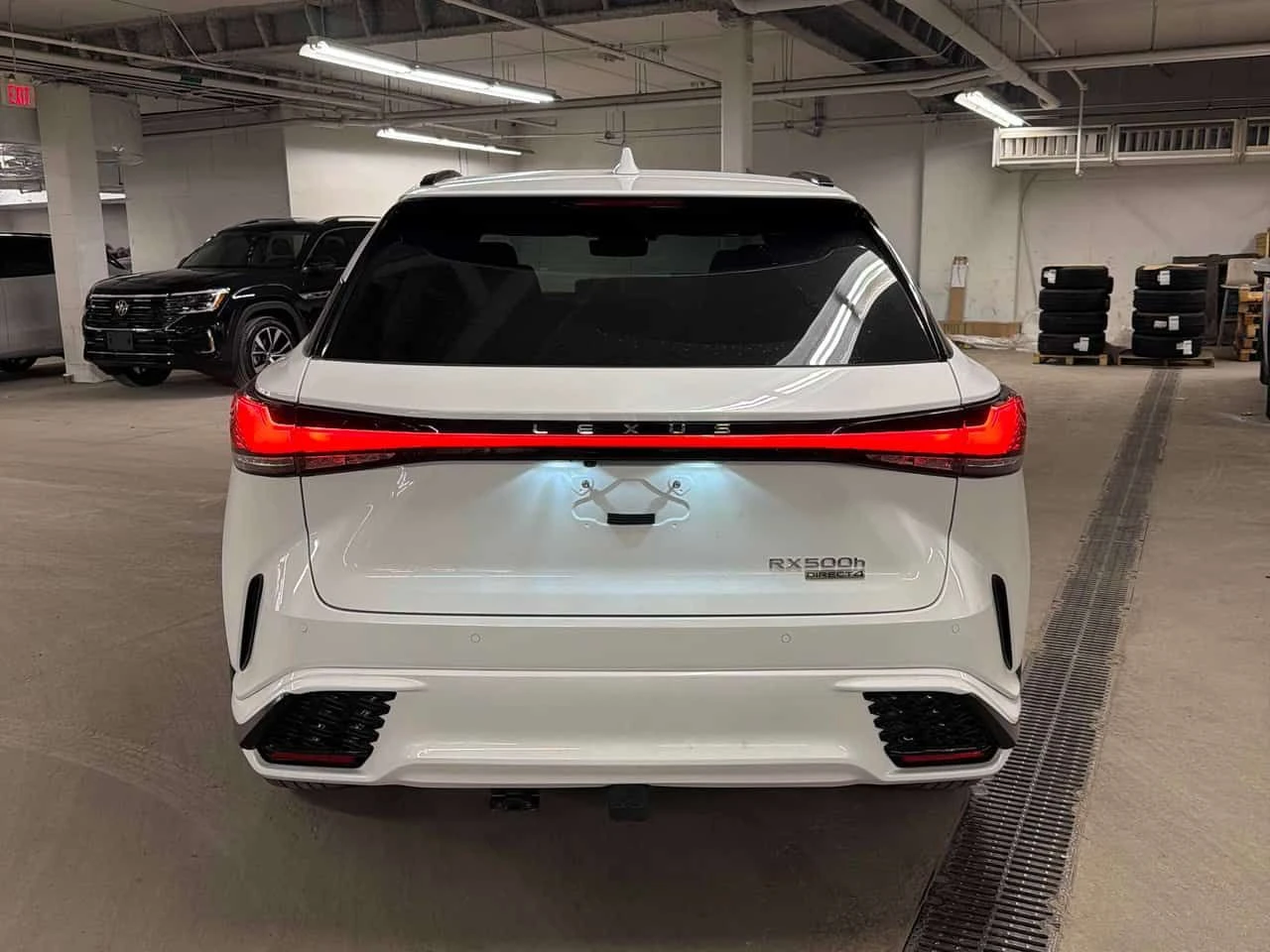 Lexus RX 500h * CARFAX * ОПЦИЯ ЗА ФИНАНСИРАНЕ, снимка 4 - Автомобили и джипове - 55658663