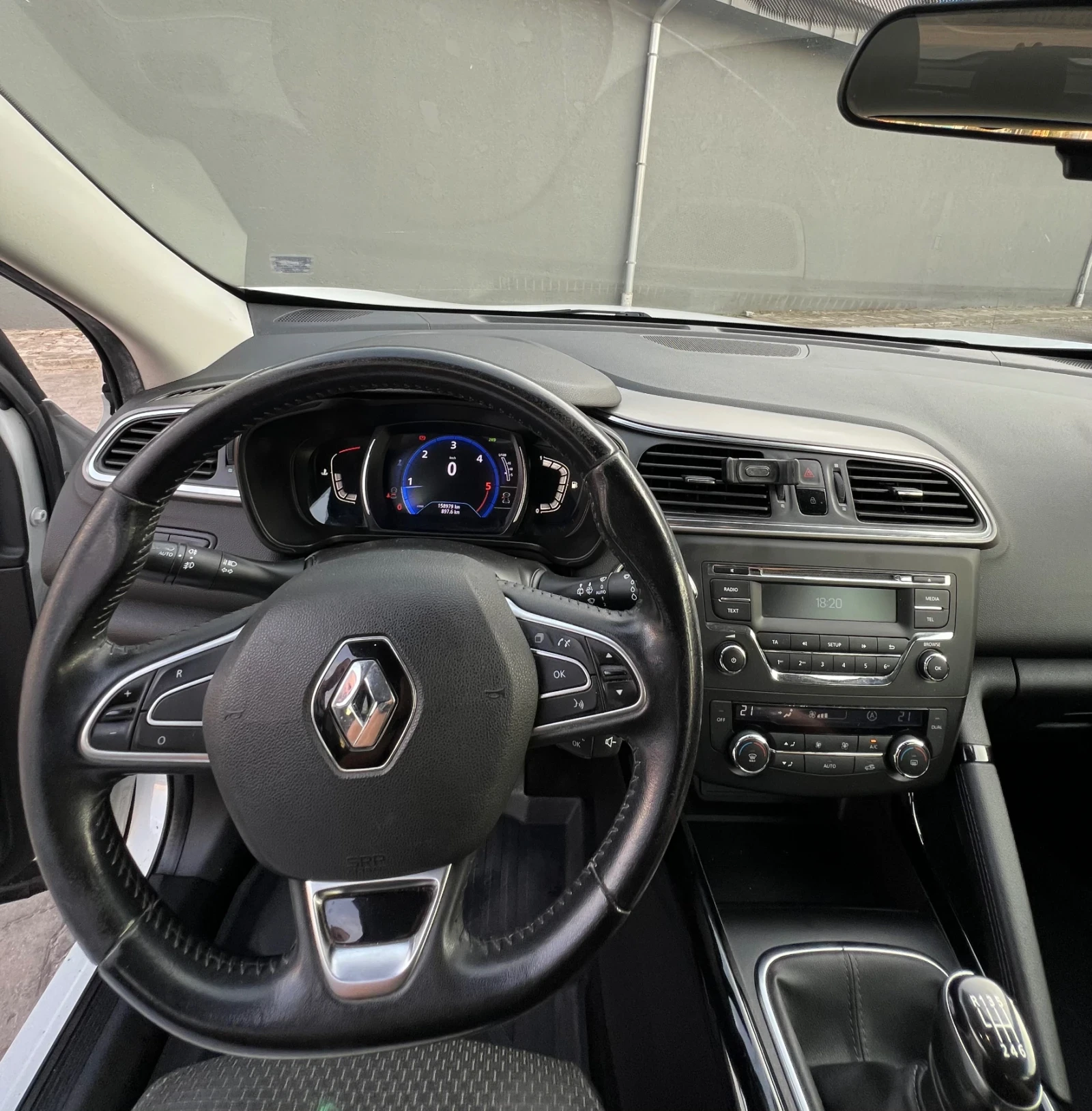 Renault Kadjar 1, 6 130 4x4, снимка 8 - Автомобили и джипове - 56058614