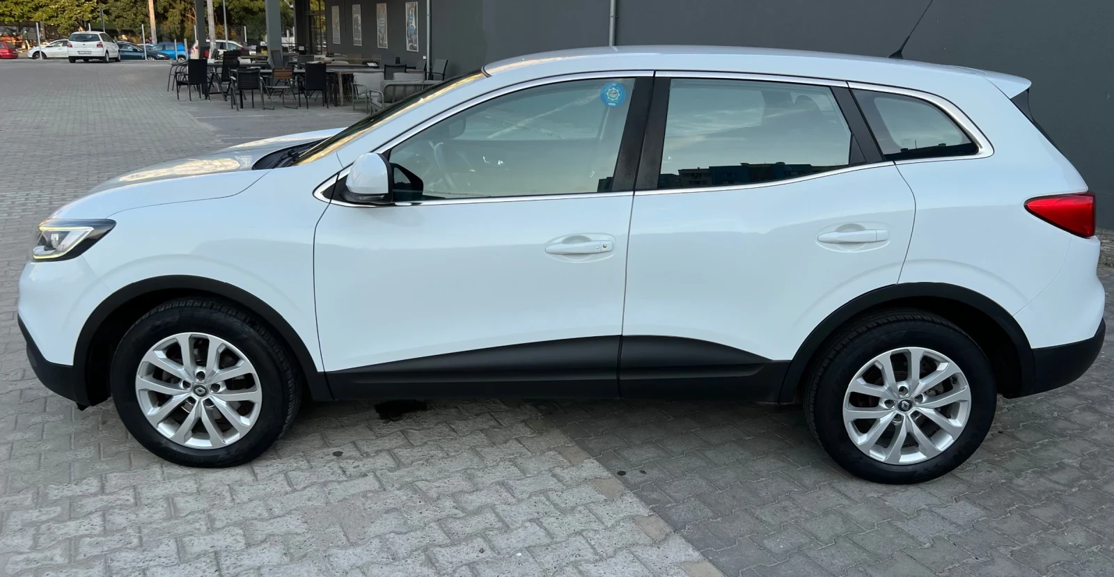 Renault Kadjar 1, 6 130 4x4, снимка 5 - Автомобили и джипове - 56058614