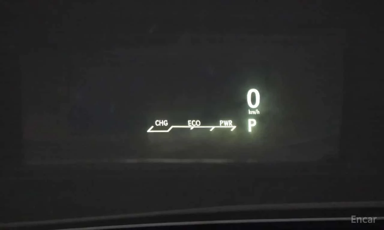 Lexus RX 450h  Executive * 360 * HUD * Обдухване * AWD * , снимка 14 - Автомобили и джипове - 56330220