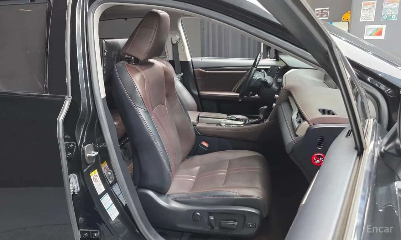 Lexus RX 450h  Executive * 360 * HUD * Обдухване * AWD * , снимка 12 - Автомобили и джипове - 56330220
