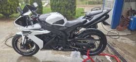 ����� �� �������� �� Yamaha YZF-R1