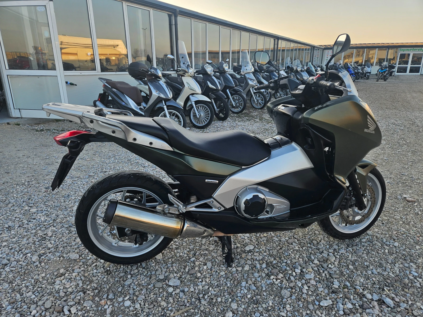 Honda Integra Лизинг Бартер, снимка 5 - Мотоциклети и мототехника - 53852593