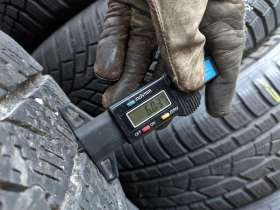 Гуми Зимни 225/75R16, снимка 7 - Гуми и джанти - 48981403