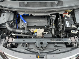 Opel Zafira 1.6 Turbo CNG, снимка 8 - Автомобили и джипове - 45466503