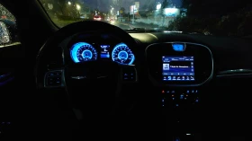 Обява за продажба на Chrysler 300c ~18 599 лв. - изображение 11