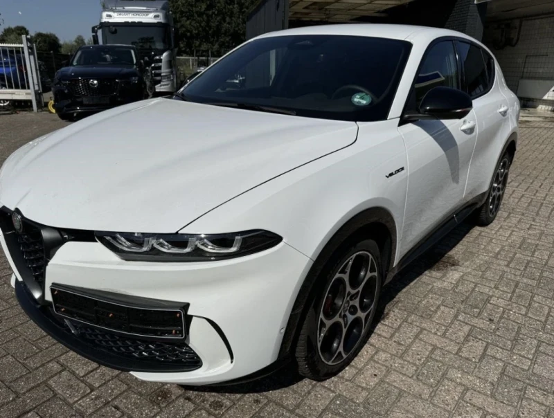 Alfa Romeo Tonale Veloce 1.5 e-Hybrid 160p.s 7-DCT, снимка 1 - Автомобили и джипове - 48511258