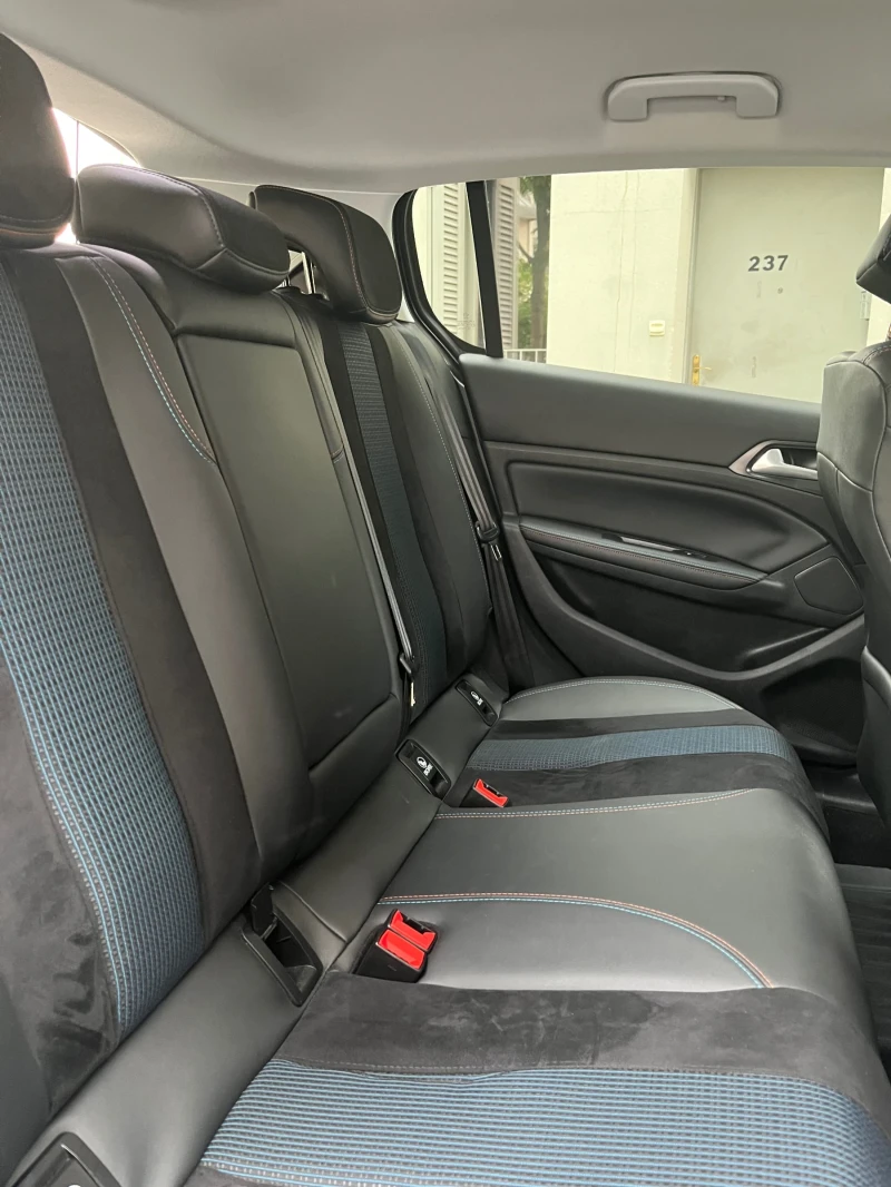 Peugeot 308, снимка 10 - Автомобили и джипове - 52542357