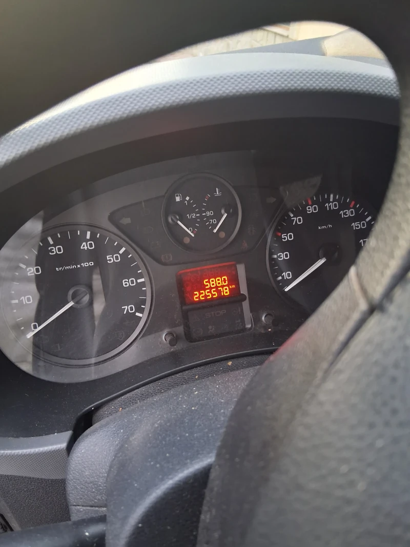 Peugeot Partner, снимка 3 - Автомобили и джипове - 51535254