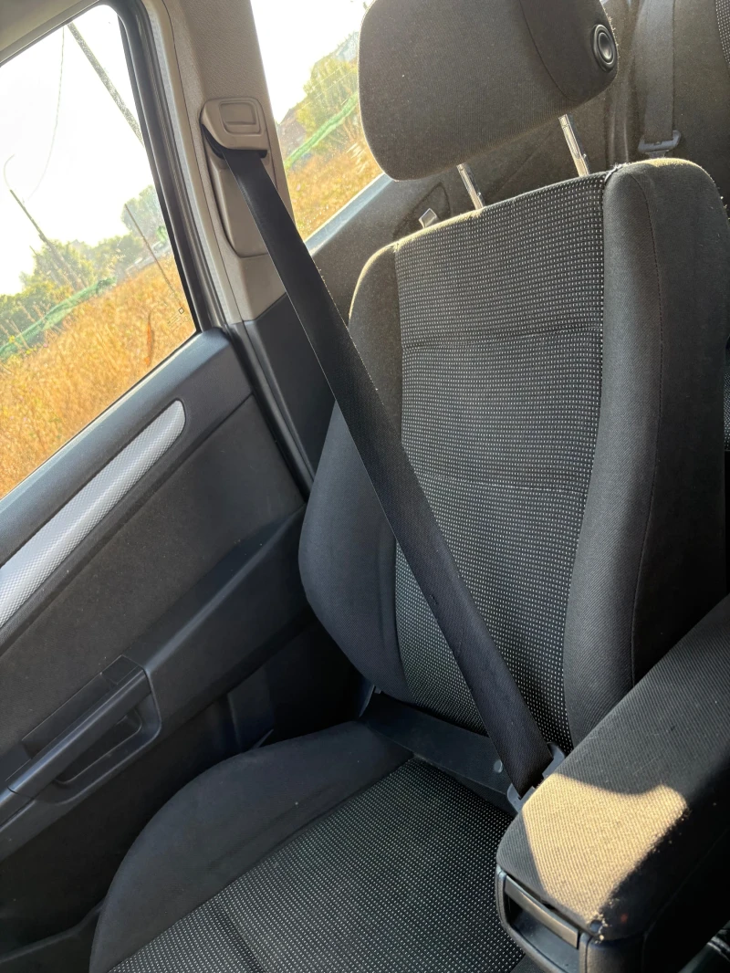 Opel Astra, снимка 9 - Автомобили и джипове - 51888167