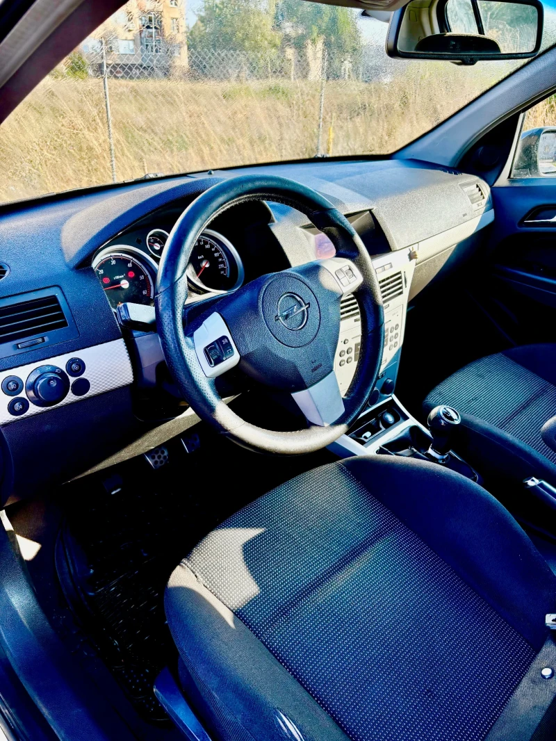 Opel Astra, снимка 7 - Автомобили и джипове - 51888167