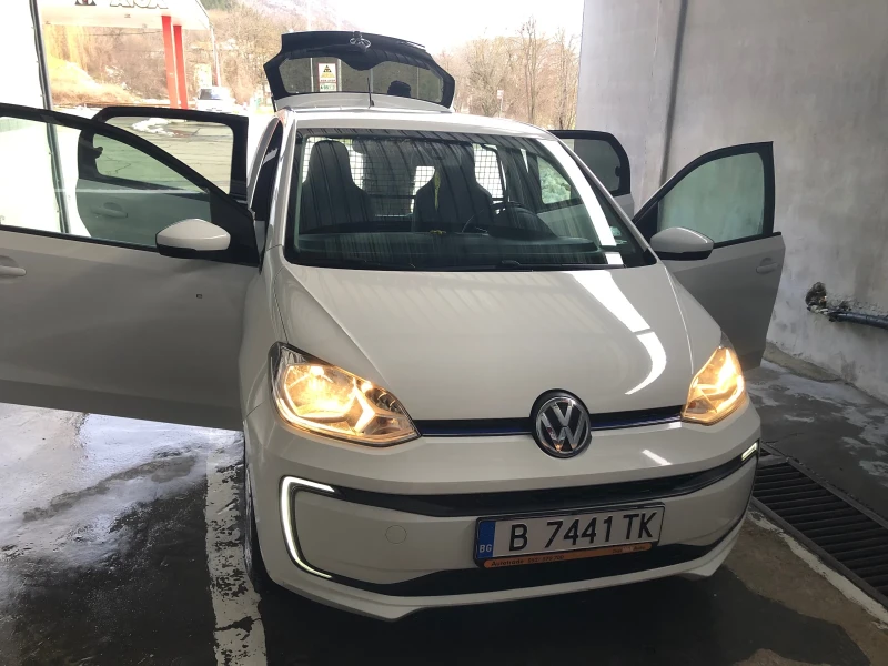 VW Up, снимка 12 - Автомобили и джипове - 53582300