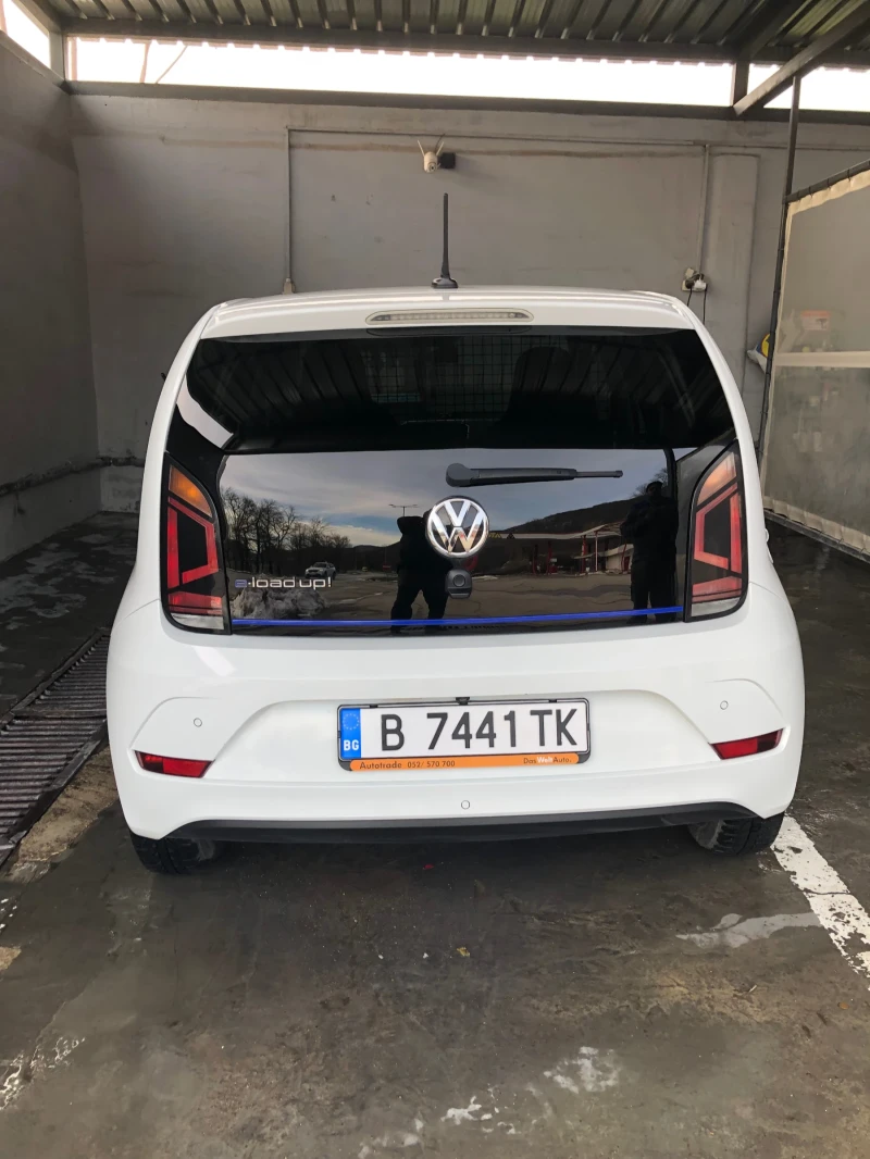 VW Up, снимка 10 - Автомобили и джипове - 53582300