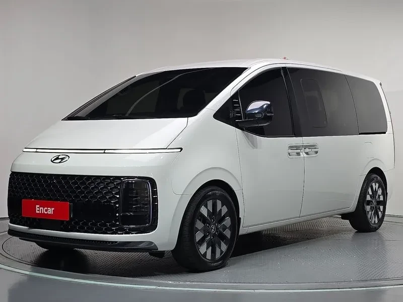 Hyundai Staria  L3.5 Lounge 9-Seater Mobility