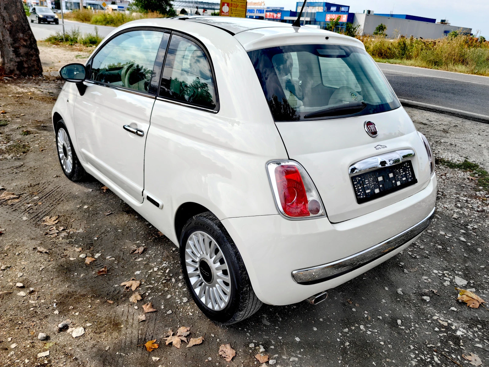 Fiat 500 1.3 ДИЗЕЛ 75 К.С. БЕЗ ЗАБЕЛЕЖКИ, УНИКАЛЕН! - изображение 5