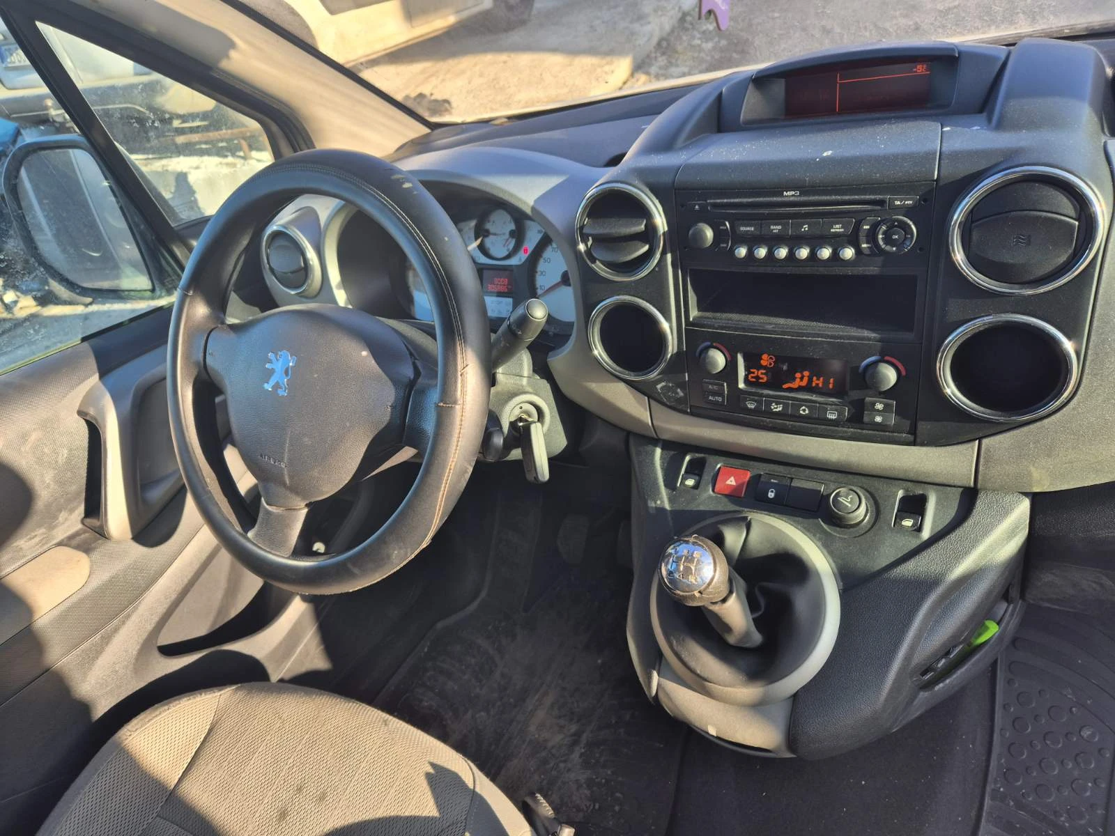 Peugeot Partner 1.6 109 16v - изображение 8