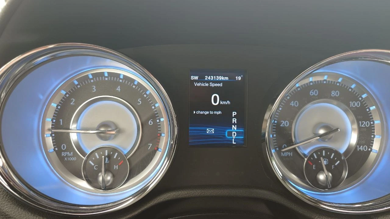 Chrysler 300c  - изображение 10