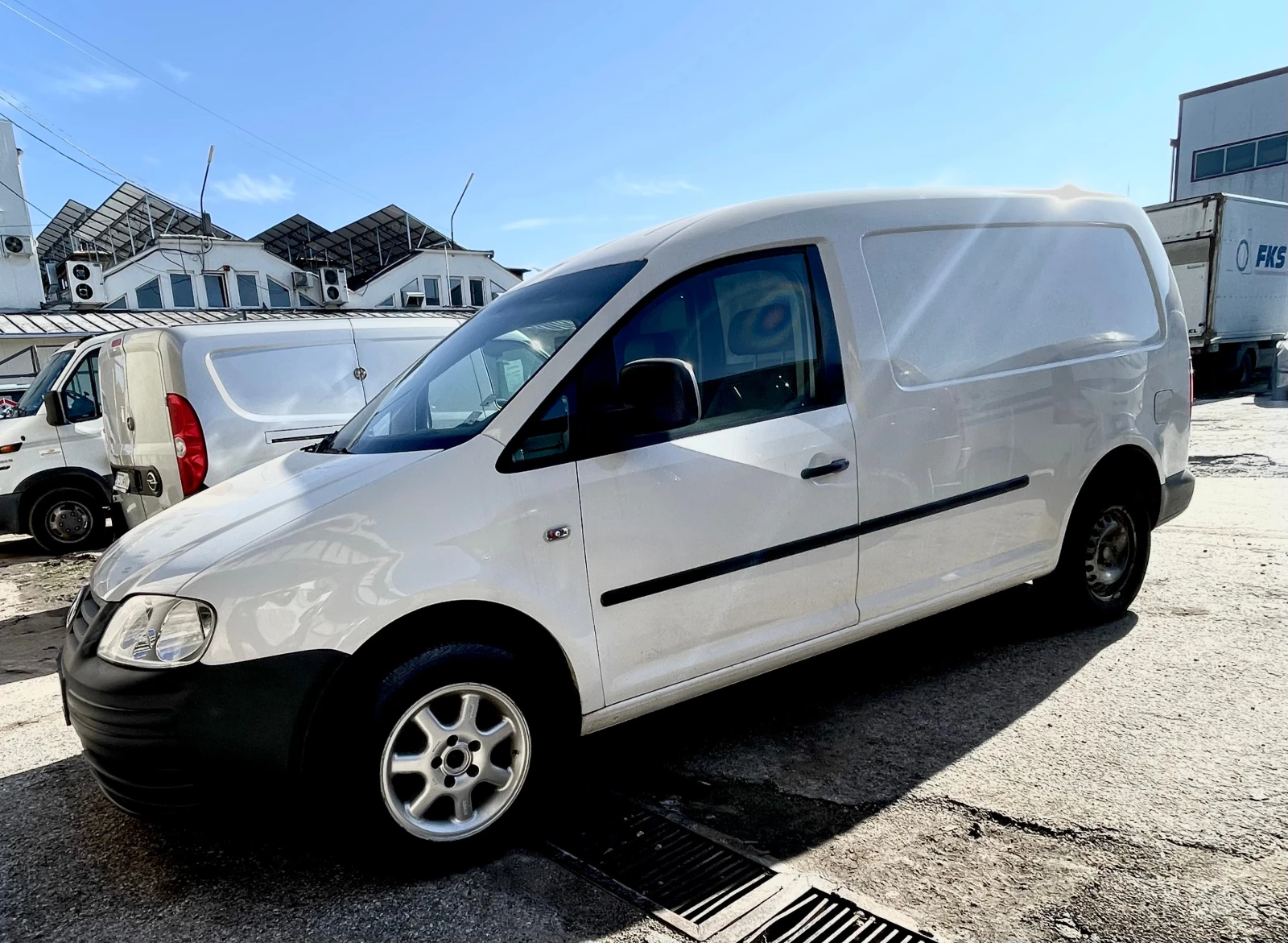 VW Caddy 1.6i / | Mobile.bg   1