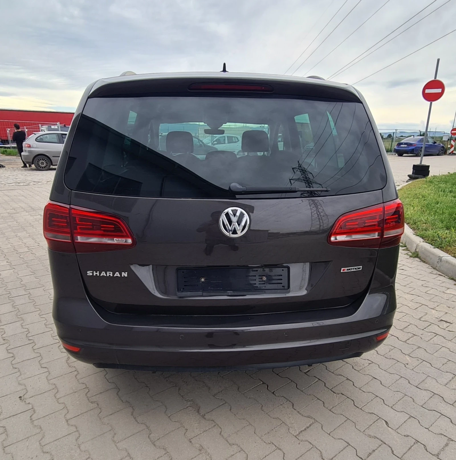 VW Sharan 2.0TDi/4 MOTiON/DSG/NAVi/ SWiSS !! - изображение 6