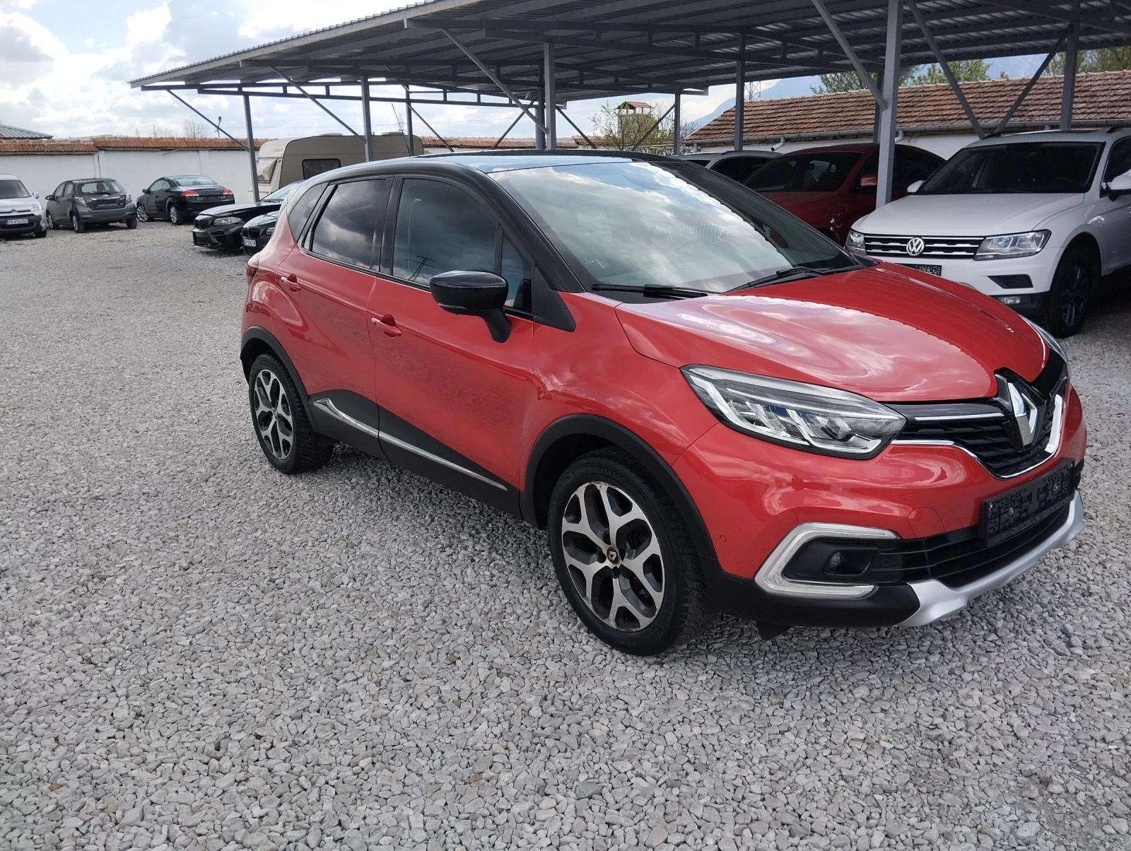 Renault Captur 0.9 tce Intense full led  - изображение 2
