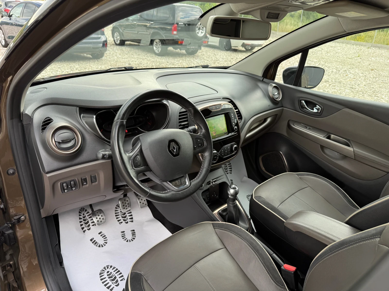 Renault Captur 1.5DCI ICONIC NAVI CAMERA - изображение 10
