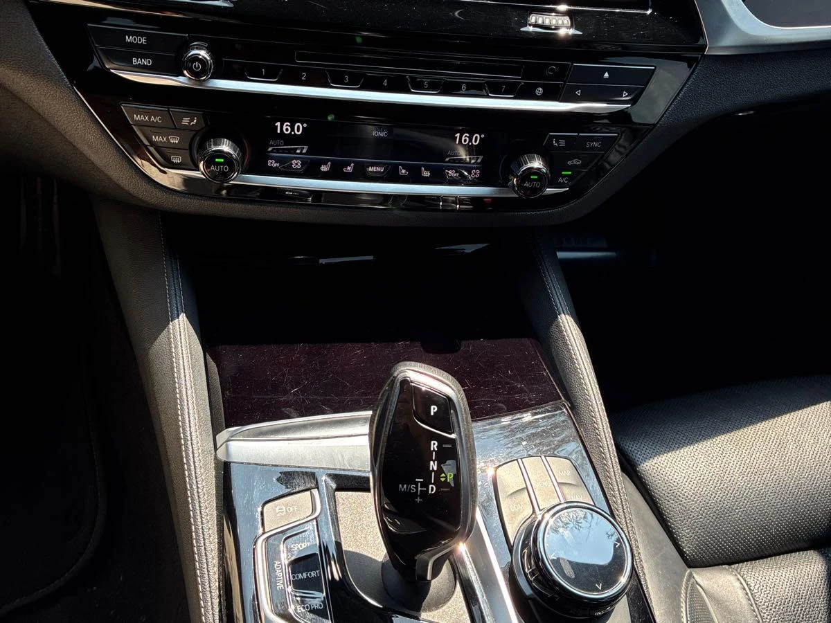 BMW 550 M550i xDrive* Авто финансиране* Карфакс - изображение 10