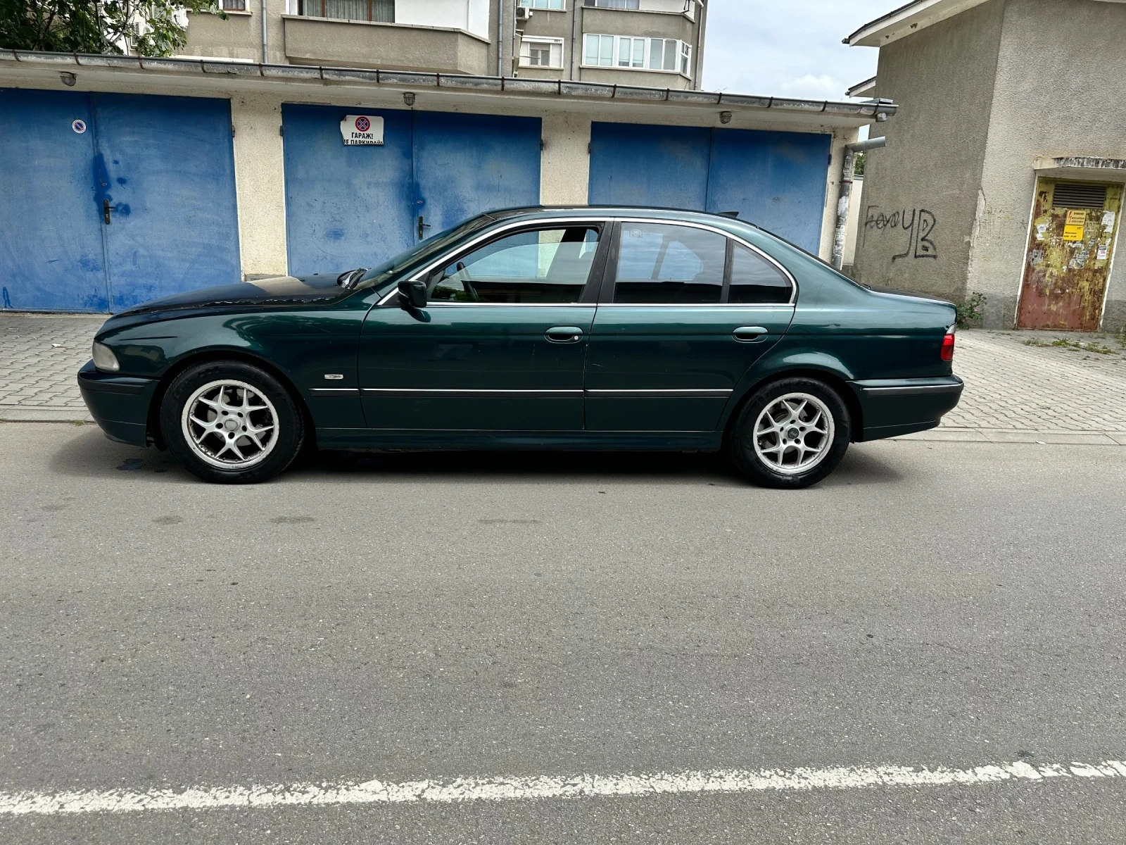 BMW 525  - изображение 4