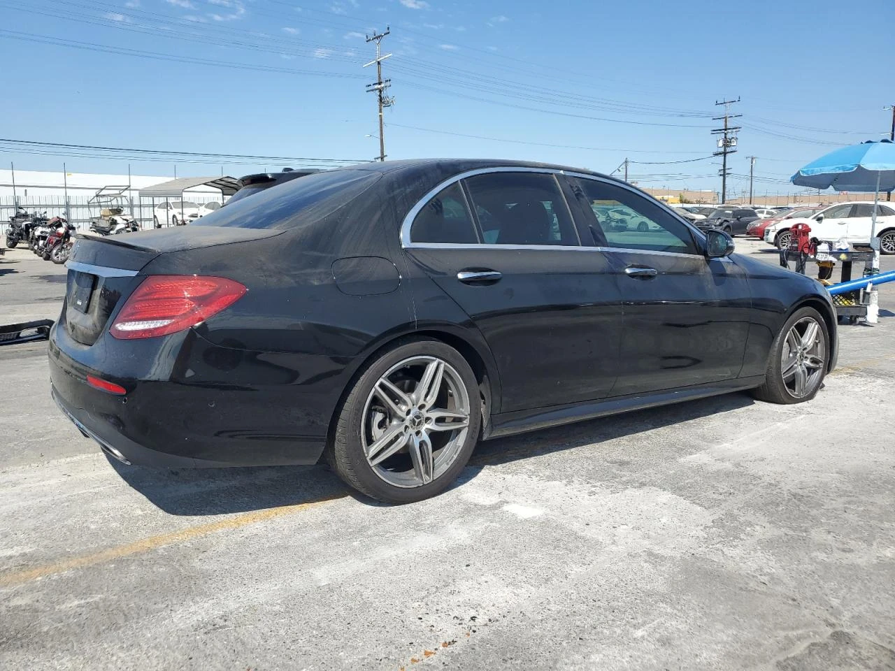 Mercedes-Benz E 300 AMG* BURMESTER* KEYLESS* АВТО КРЕДИТ - изображение 6
