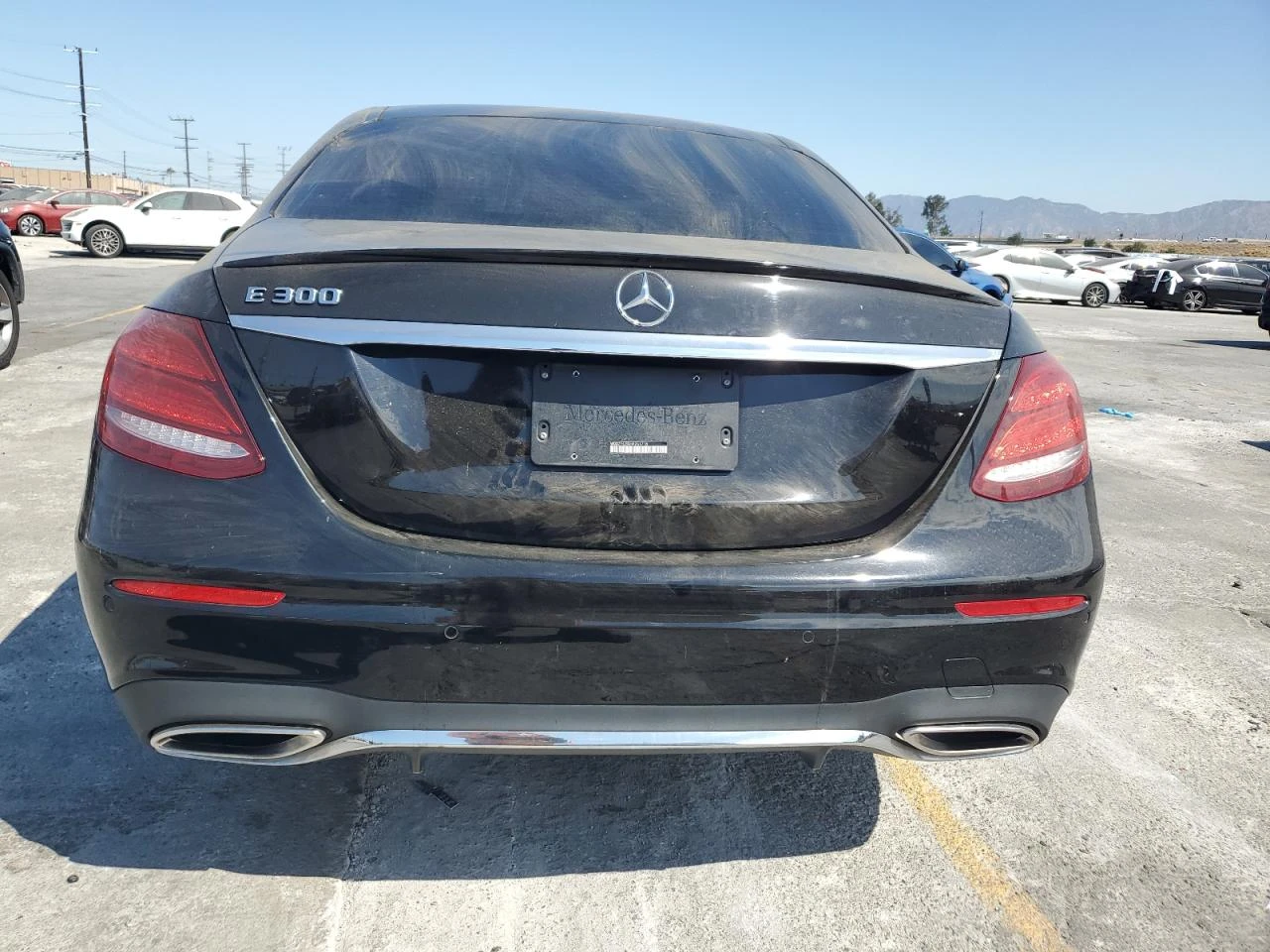 Mercedes-Benz E 300 AMG* BURMESTER* KEYLESS* АВТО КРЕДИТ - изображение 5