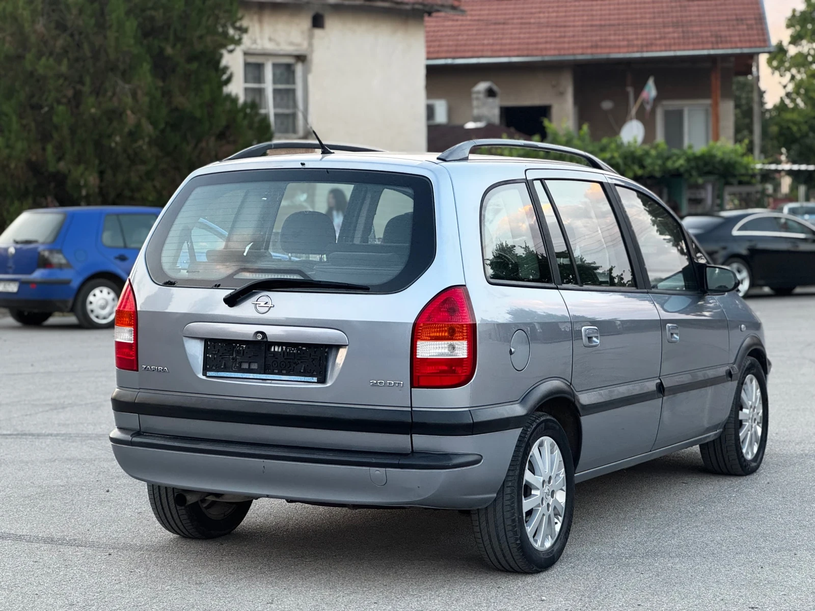 Opel Zafira 2.0DTI Фейс - изображение 5