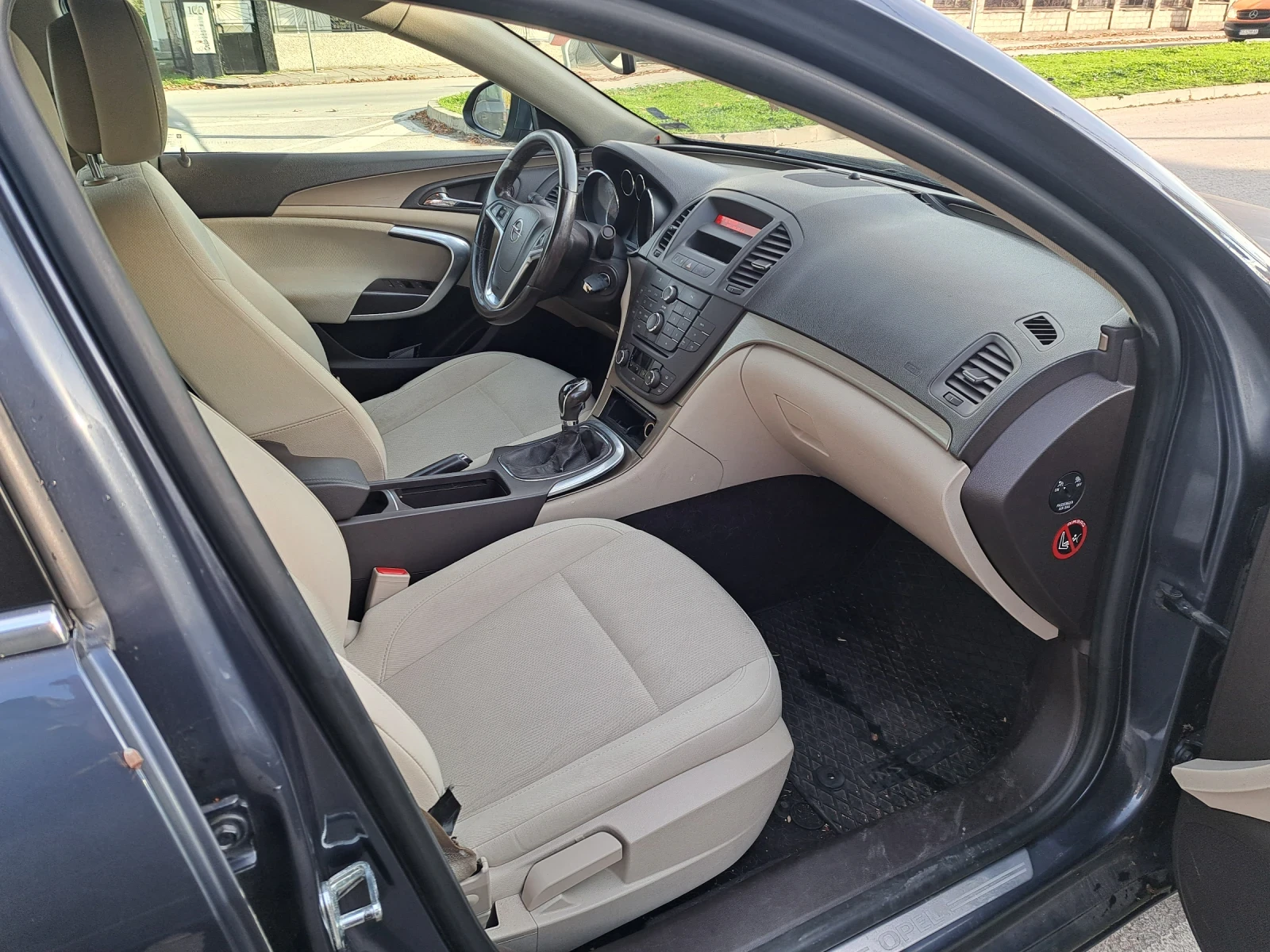 Opel Insignia  - изображение 8