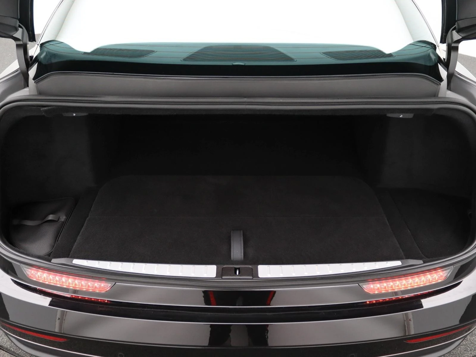 Lucid Air Grand Touring MIDNIGHT DREAM EDITION | Mobile.bg � ����������� 13