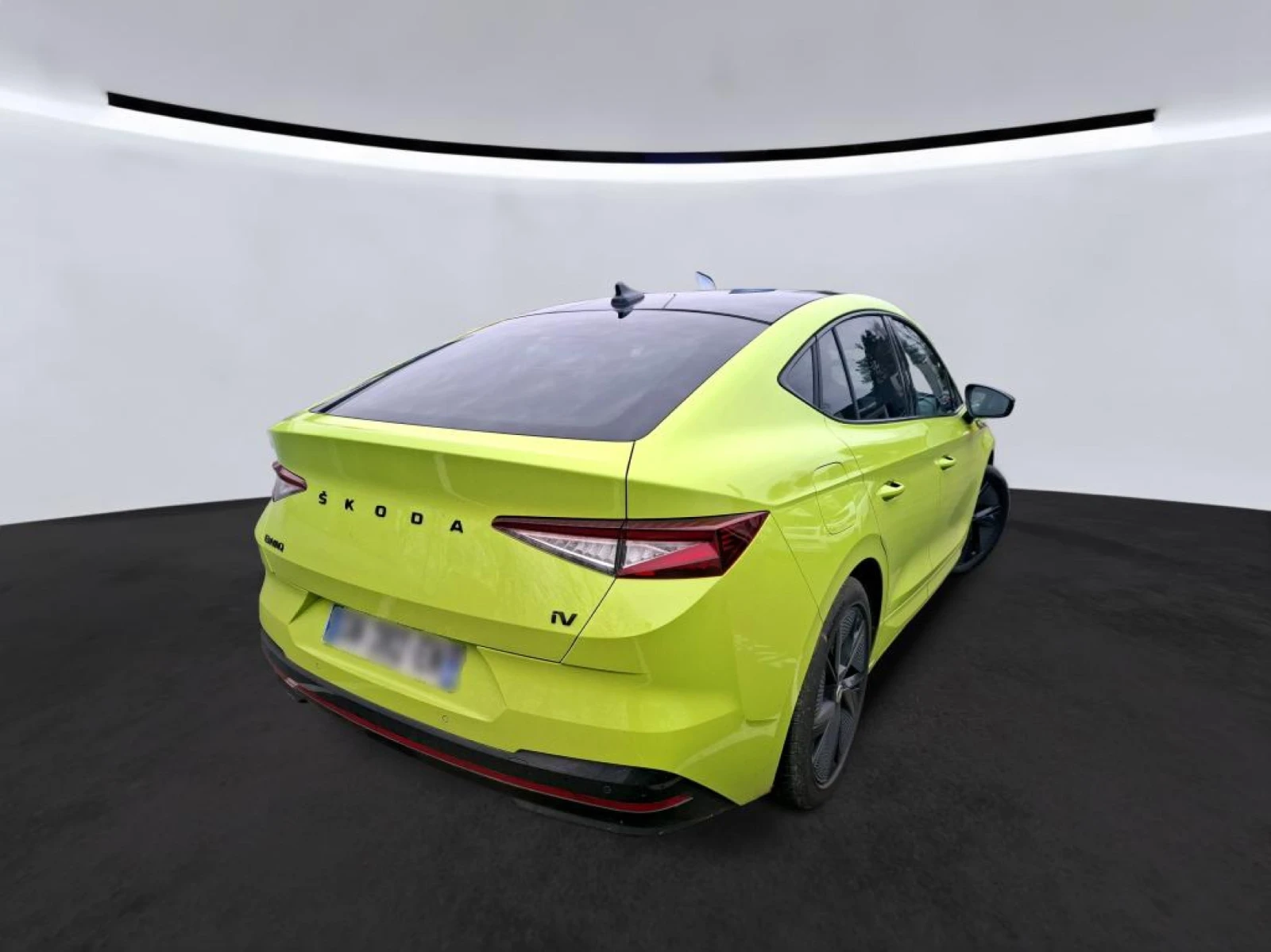 Skoda Enyaq RS  Mamba Green Лизинг - изображение 2