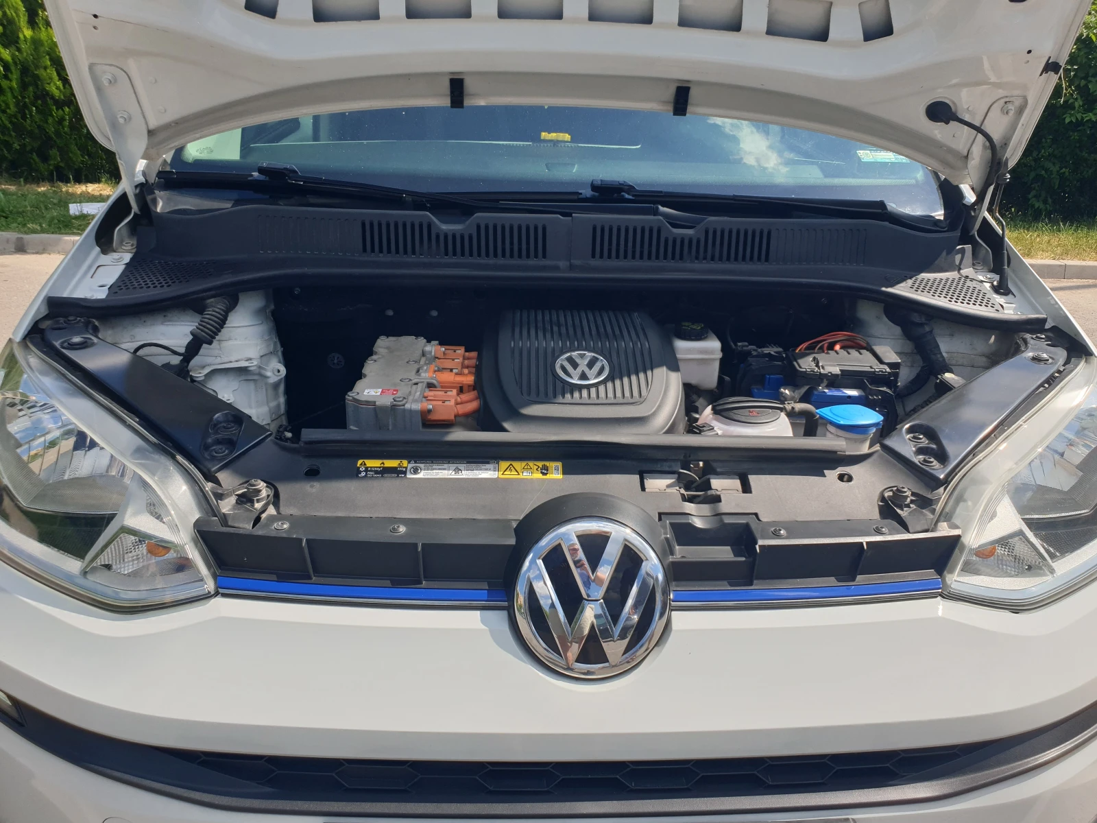VW Up, снимка 12 - Автомобили и джипове - 54785759