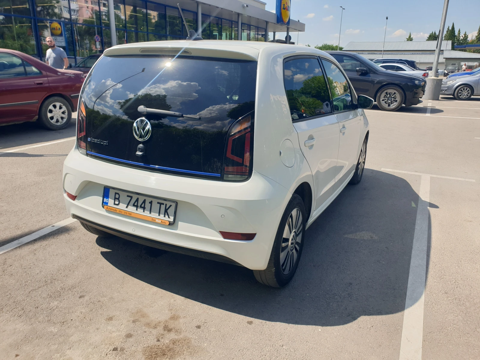 VW Up, снимка 4 - Автомобили и джипове - 54785759