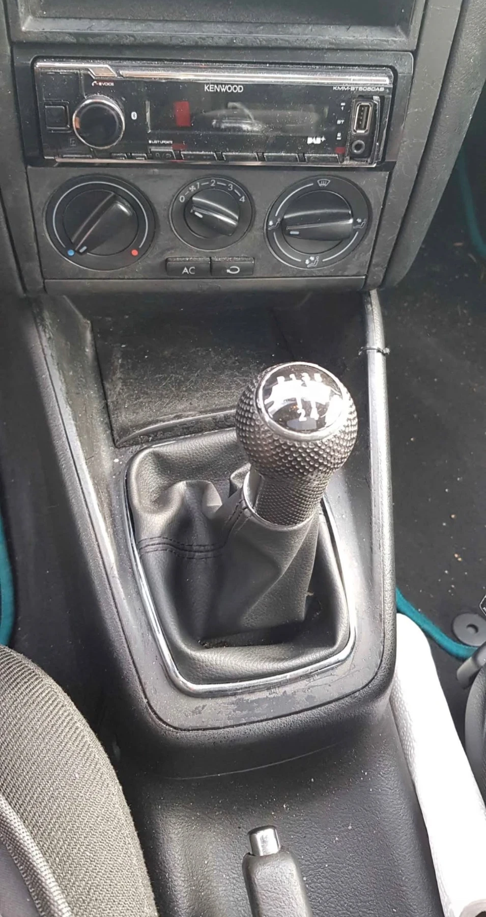 VW Golf Golf 4 , снимка 9 - Автомобили и джипове - 53760301