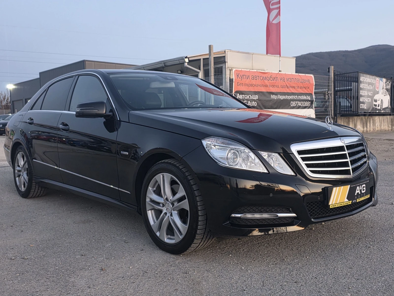Mercedes-Benz E 220 AVANTGARDE MEMORY, снимка 3 - Автомобили и джипове - 53804501
