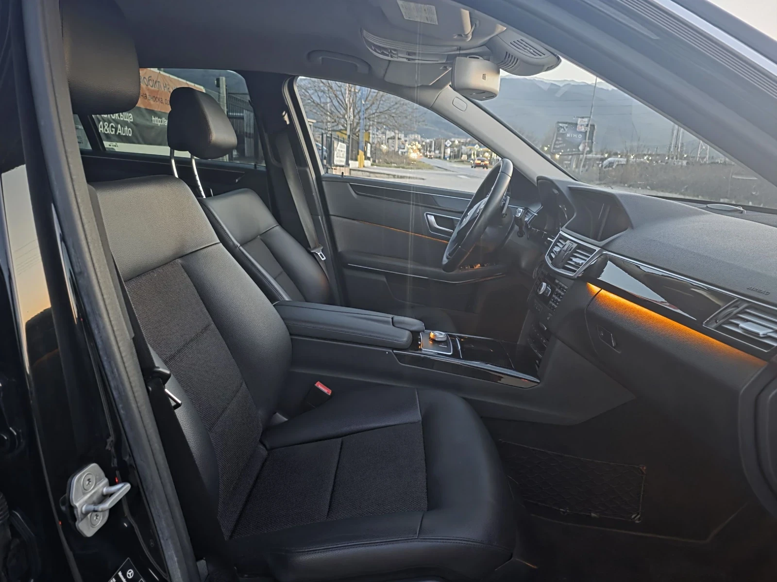 Mercedes-Benz E 220 AVANTGARDE MEMORY, снимка 10 - Автомобили и джипове - 53804501