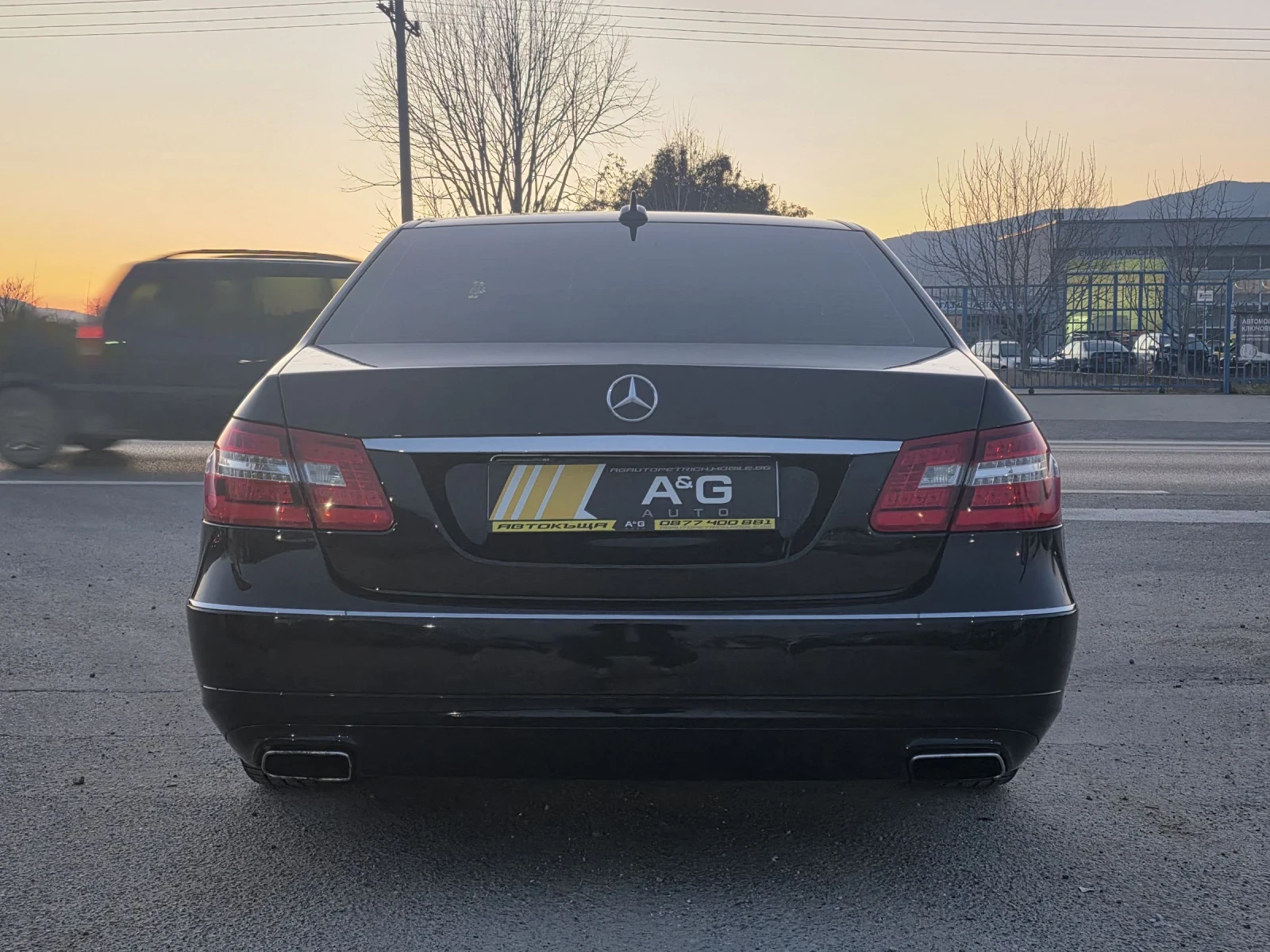 Mercedes-Benz E 220 AVANTGARDE MEMORY, снимка 6 - Автомобили и джипове - 53804501