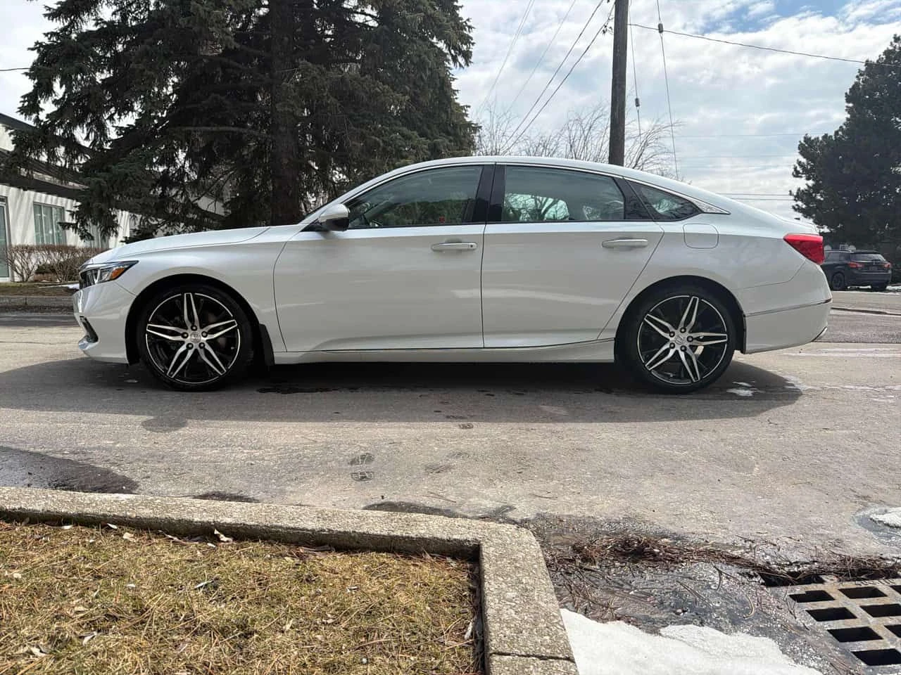 Honda Accord * Touring * CARFAX * ОБДУХВАНЕ * ДИСТРОНИК * ПАНО, снимка 2 - Автомобили и джипове - 53966250