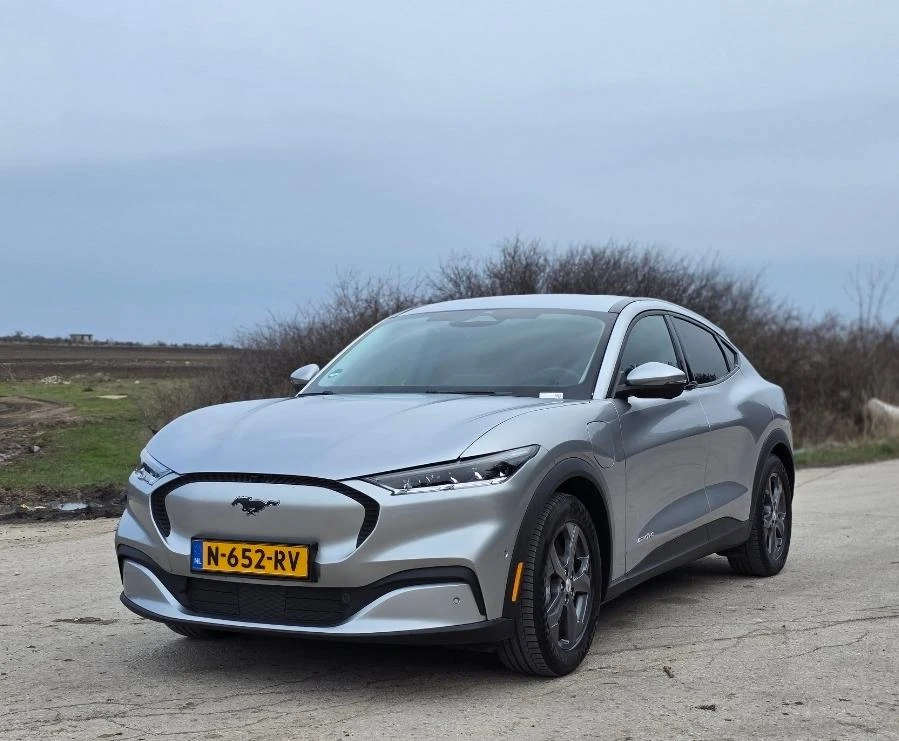 Ford Mustang Mach-E Уникат, Лизинг, снимка 2 - Автомобили и джипове - 53968386