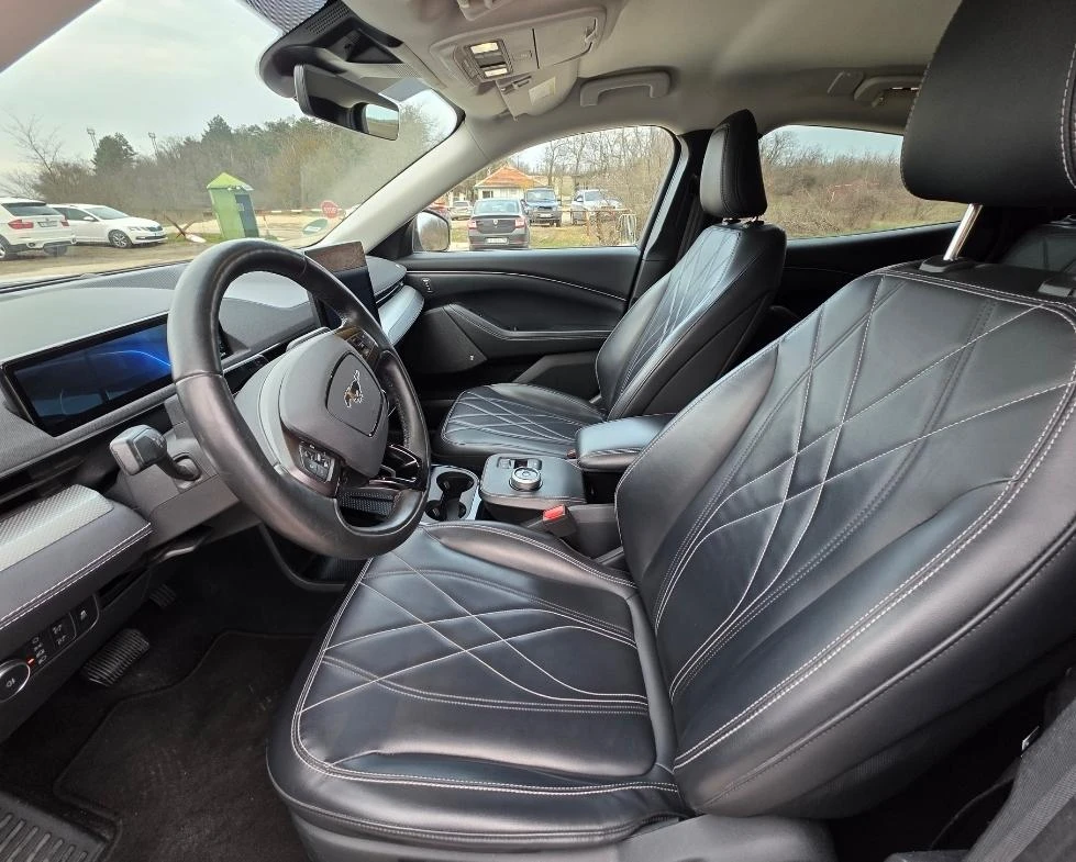 Ford Mustang Mach-E Уникат, Лизинг, снимка 11 - Автомобили и джипове - 53968386