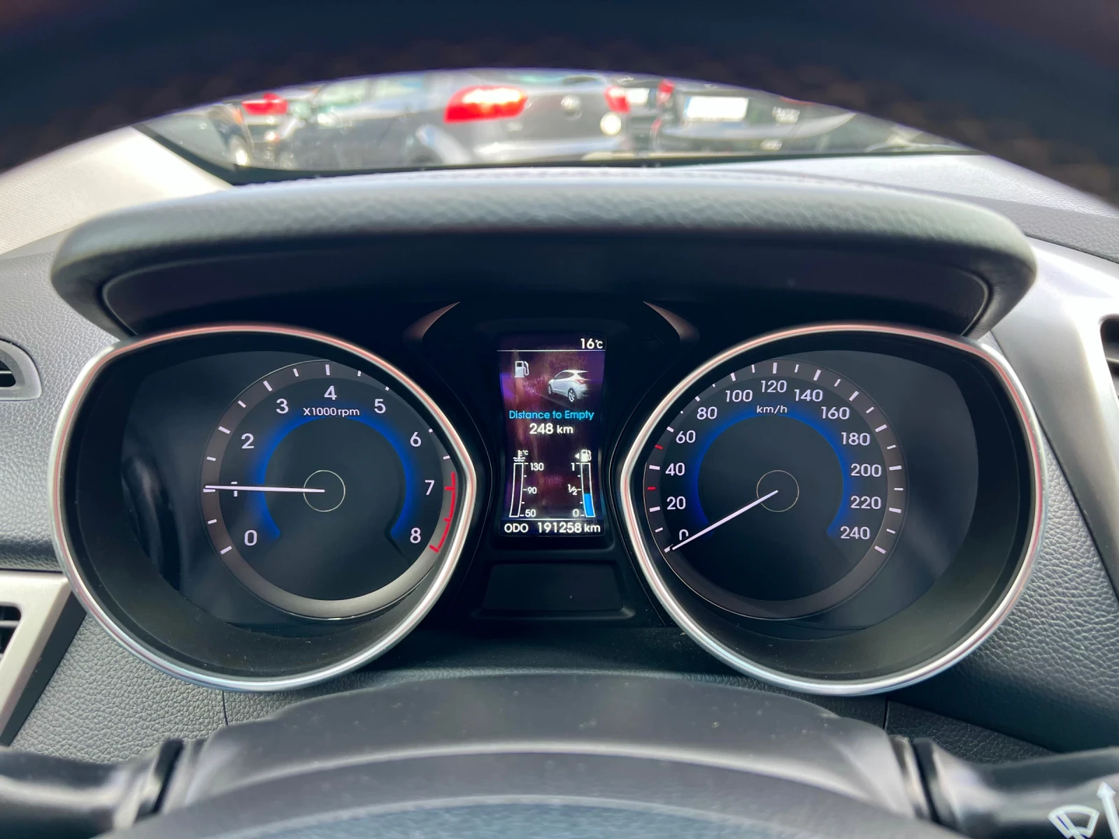 Hyundai I30 1.6i Бензин ШВЕЙЦАРИЯ, снимка 12 - Автомобили и джипове - 53978594