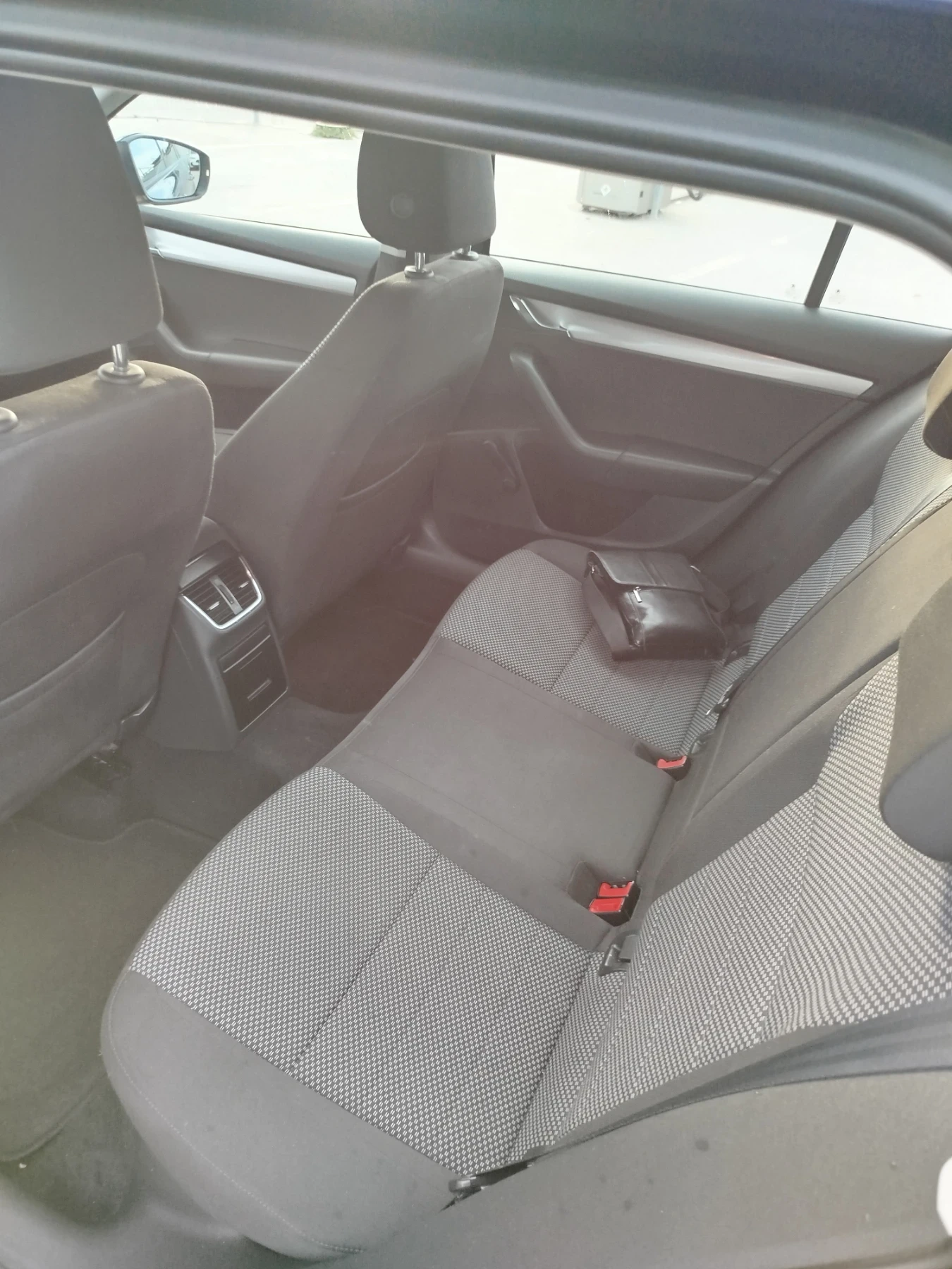 Skoda Octavia Комби, снимка 5 - Автомобили и джипове - 54512045